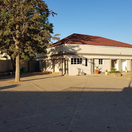Batho Pele Lodge Gaborone Kültér fotó