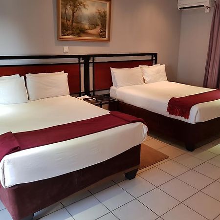Batho Pele Lodge Gaborone Kültér fotó