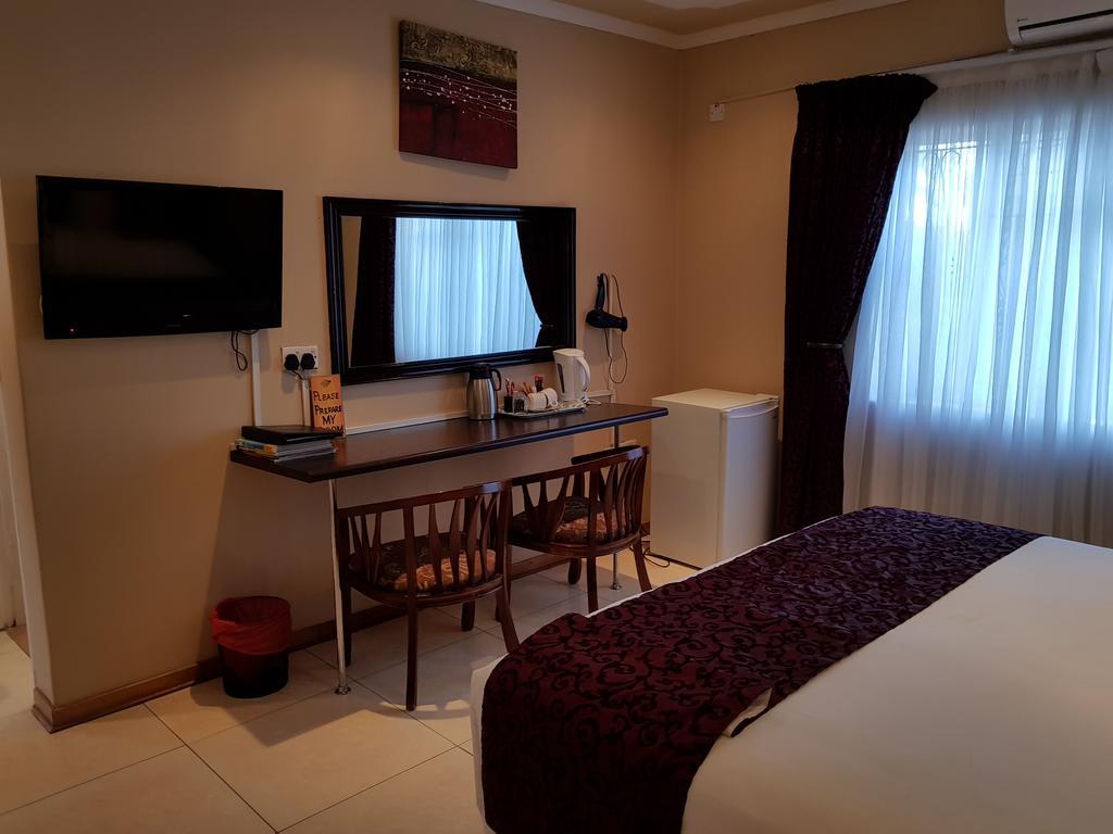 Batho Pele Lodge Gaborone Kültér fotó