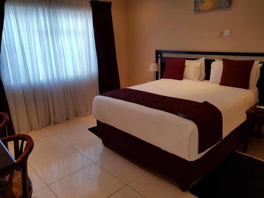 Batho Pele Lodge Gaborone Kültér fotó
