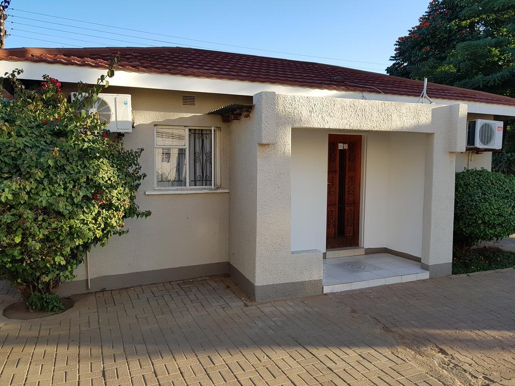 Batho Pele Lodge Gaborone Kültér fotó